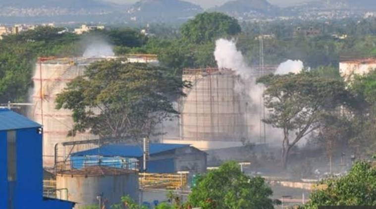 Mehul_2803's tweet photo. Time can't be worse than this, first corona and now #VizagGasLeakage . we can only pray for better life ahead
and prayers for them to get recover soon from that pain and distress.
#VizagGasTragedy
#worsttimeever
#letspraytogether
#LGPolymer https://t.co/tDWoGaQ2NS