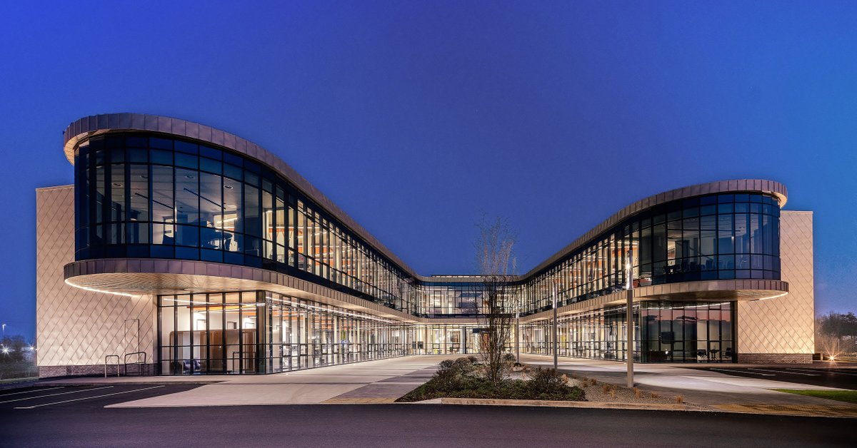 MetalTechAlumin's tweet photo. #throwbackthursday CDE’s stunning Centre of Excellence - Metal Technology’s System 17 Silicone Pointed Curtain Walling was a key product in delivering a seamless, curved glass façade. #curtainwalling #glazing #façade #metaltechnology Read more here: https://t.co/Iv20iwyAoH https://t.co/7FpxWH54D8