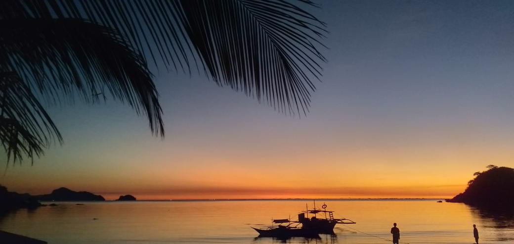 Irvinbacay3's tweet photo. Learn to adopt the calmness and beauty. https://t.co/phjDwB6Qhk