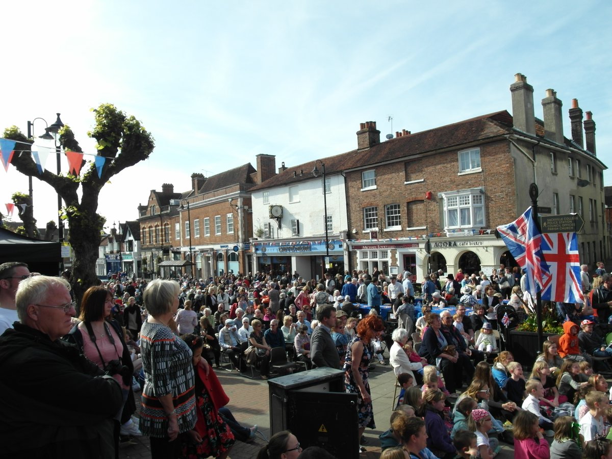 Visit East Grinstead tweet media