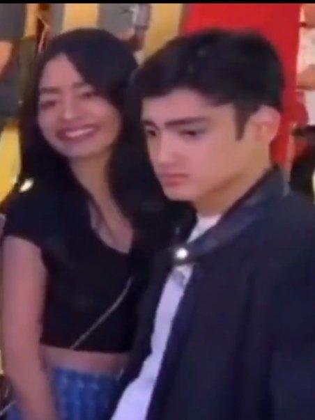 patvoreenatics's tweet photo. It's PatVoree time dahil First Monthsary natin today!!

PATVOREE FirstMonthsary https://t.co/3UMaA6uWsV