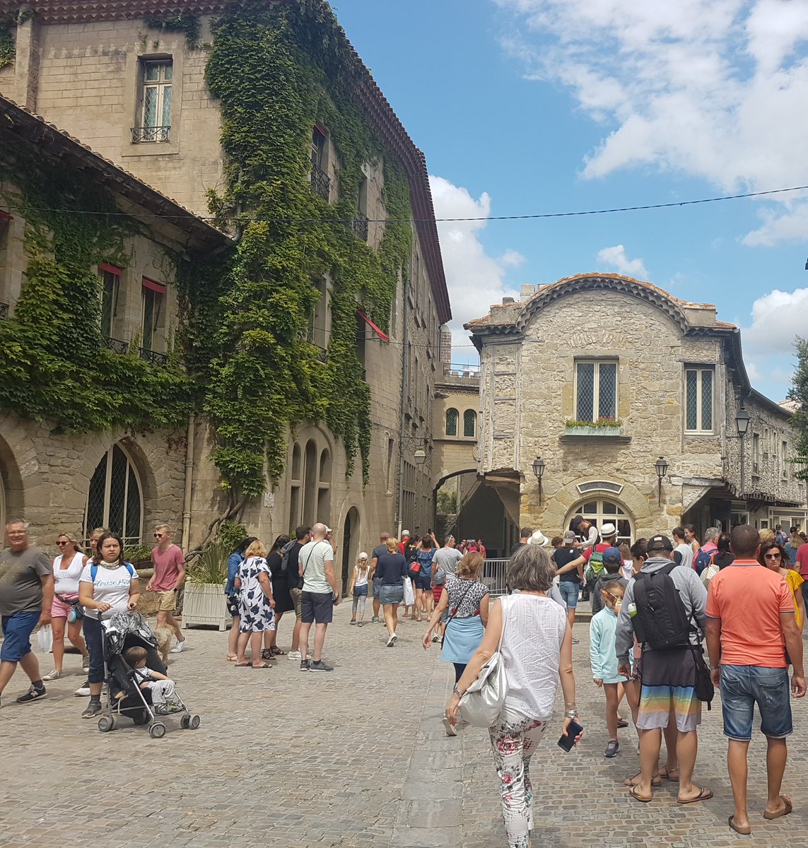 Voetganger ondergeschoven kindje? Een goed moment te reflecteren op de effecten van ons verplaatsingsgedrag en om na te denken over ons verplaatsingsgedrag in de toekomst. Lees hieronder het artikel van Henk van de Langemheen, projectmanager bij Megaborn.

megaborn.com/ruim-baan-voor…