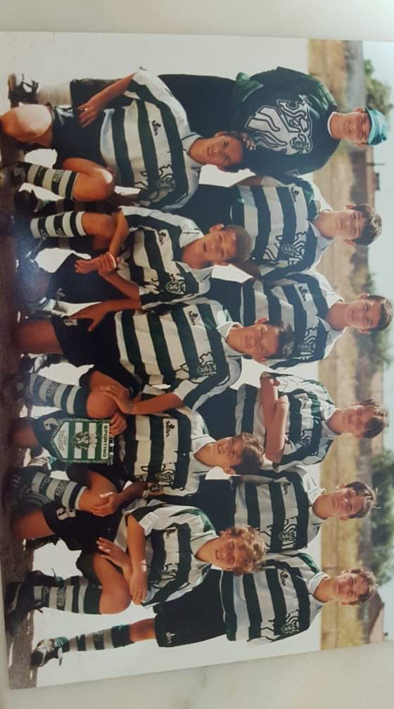 JMourato19's tweet photo. @Sporting_CP conseguem identificar alguém nesta foto? Foi no ano de 98, num jogo em Abrantes. https://t.co/HN46OW9M6P