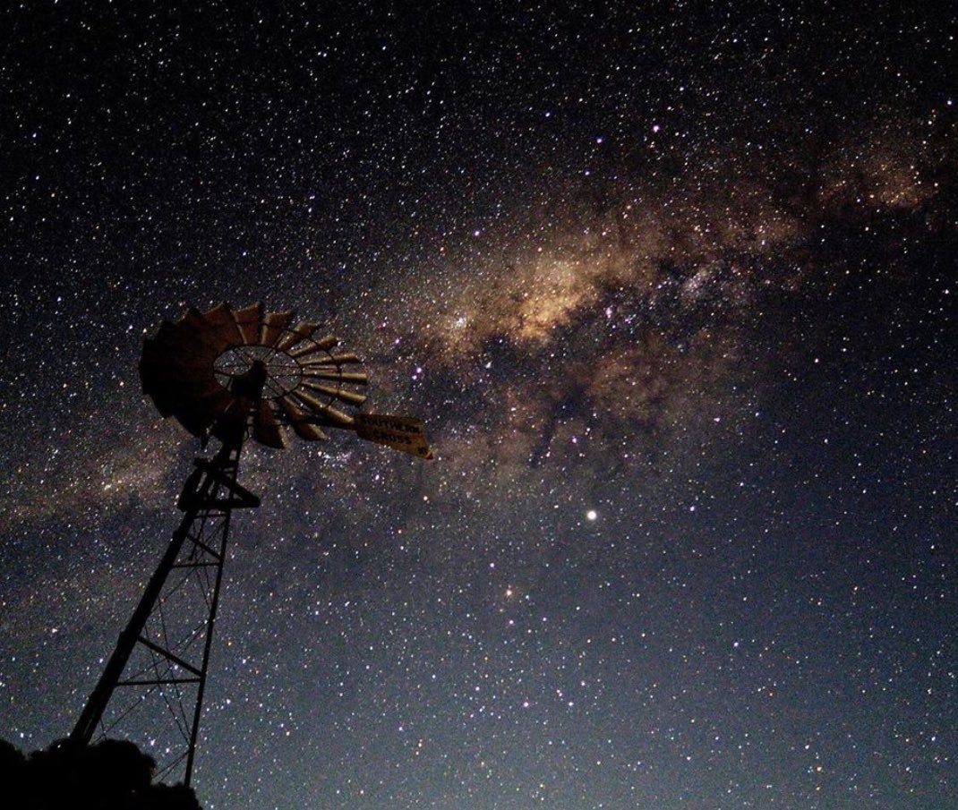 Post Corona Plans 👉🏼
Lock in a visit to this place - The Flinders Ranges in South Australia.
See a Billion Stars with @outbackhorizons 
#justperfection #thisisaustralia
