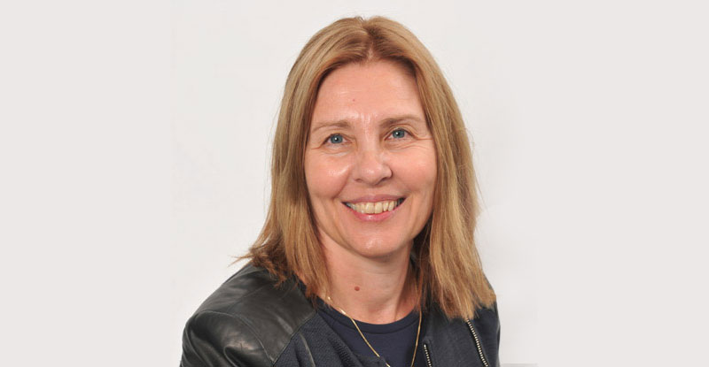 PlasticGone's tweet photo. More exciting industry experts coming up. Saturday, Hayley Lawson, Fashion Designer at Solo New York. Sunday, Teresa Moore at Director of A Greener Festival, UK. Send us your questions!

#AGreenerFestival #SoloNewYork

Teresa's image: IQ-Mag
Solo NY: https://t.co/JRnvv2nPS6 https://t.co/qkC7gKctwZ