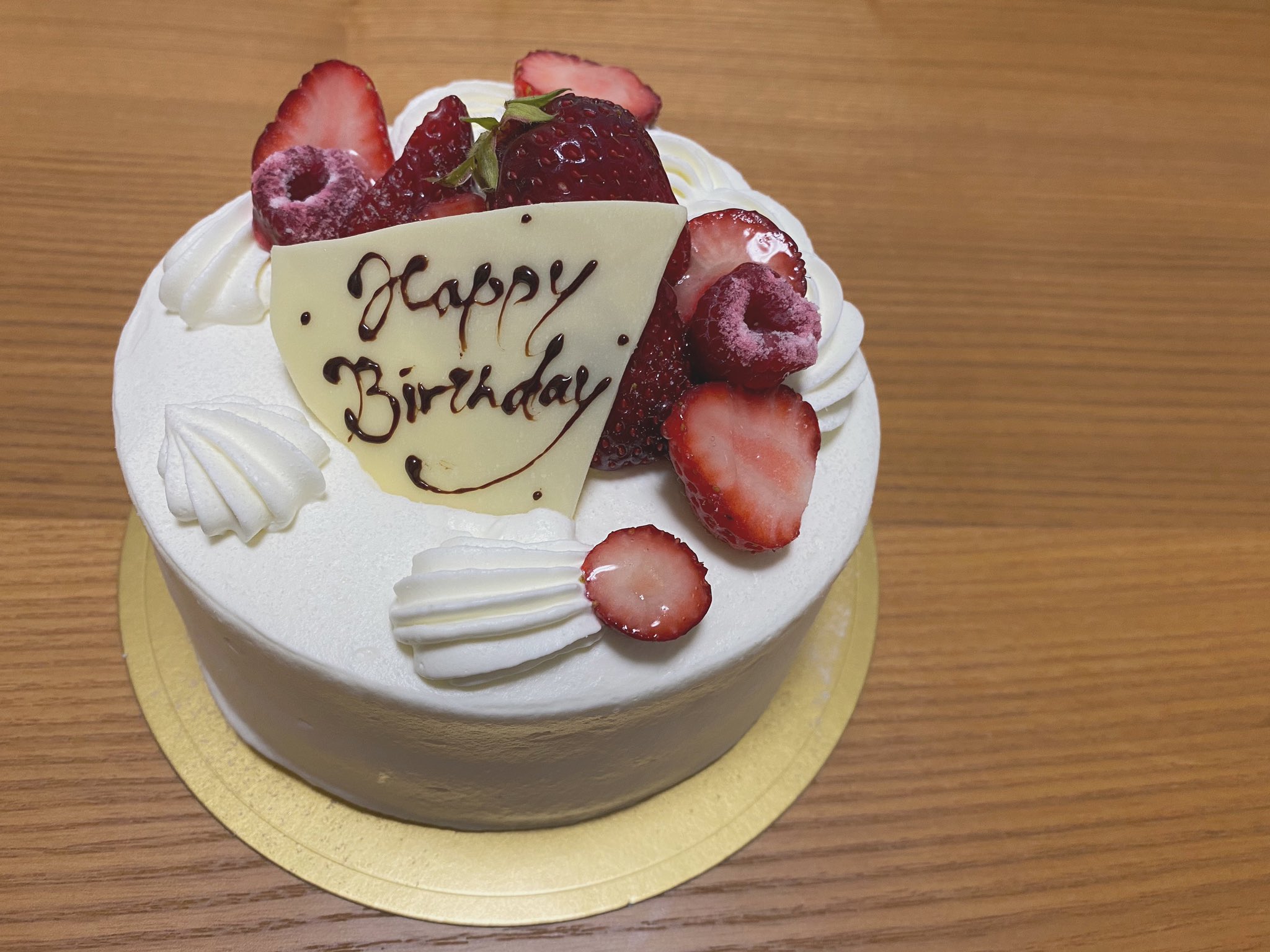 いちこ 夢の1人ホールケーキ食い 23歳もよろしくお願い致します T Co J2o38rxg50 Twitter
