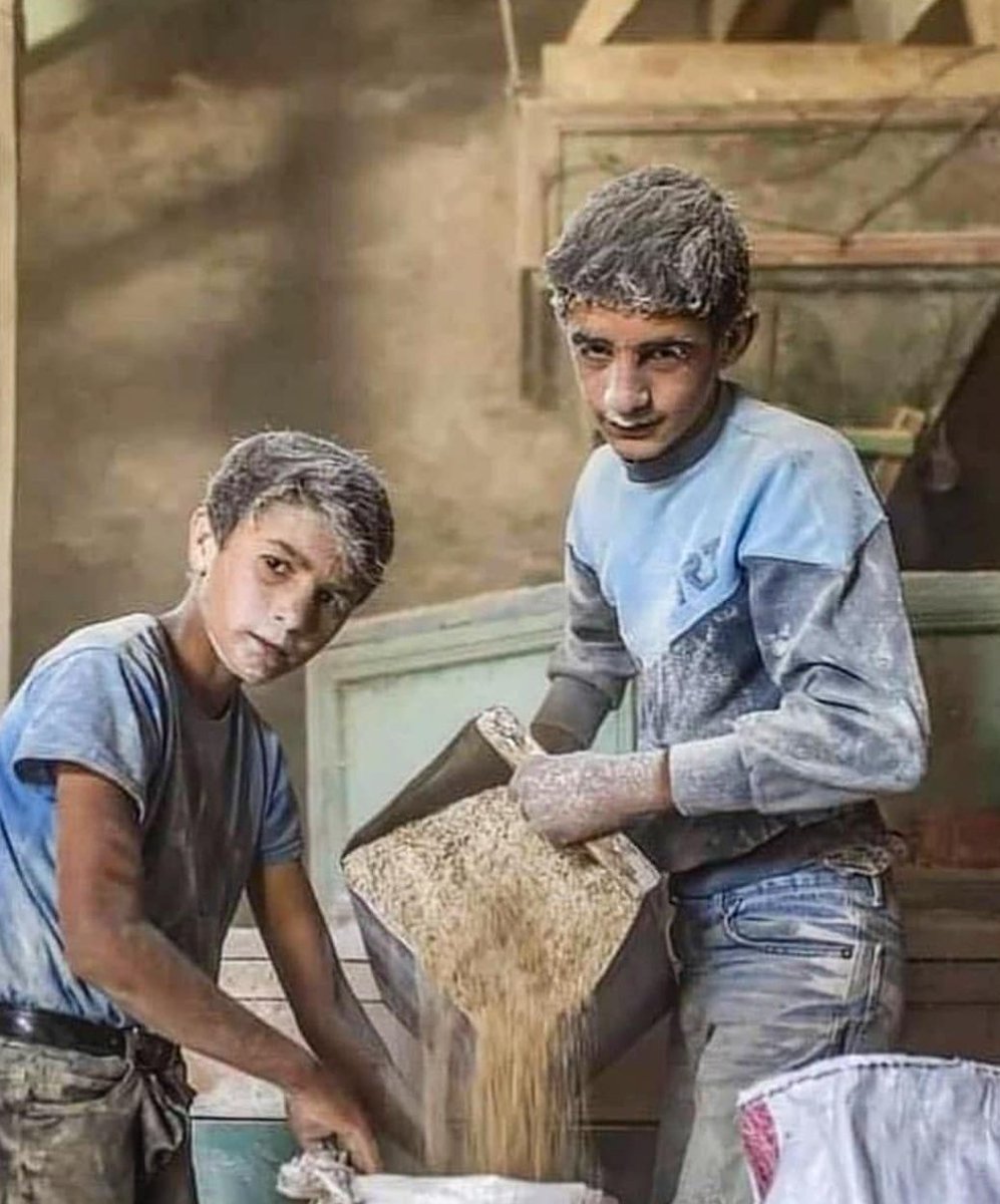 Emeğe gücünü veren...
Emeğe bulanır.  #emekci #alinteri #EvdeKal