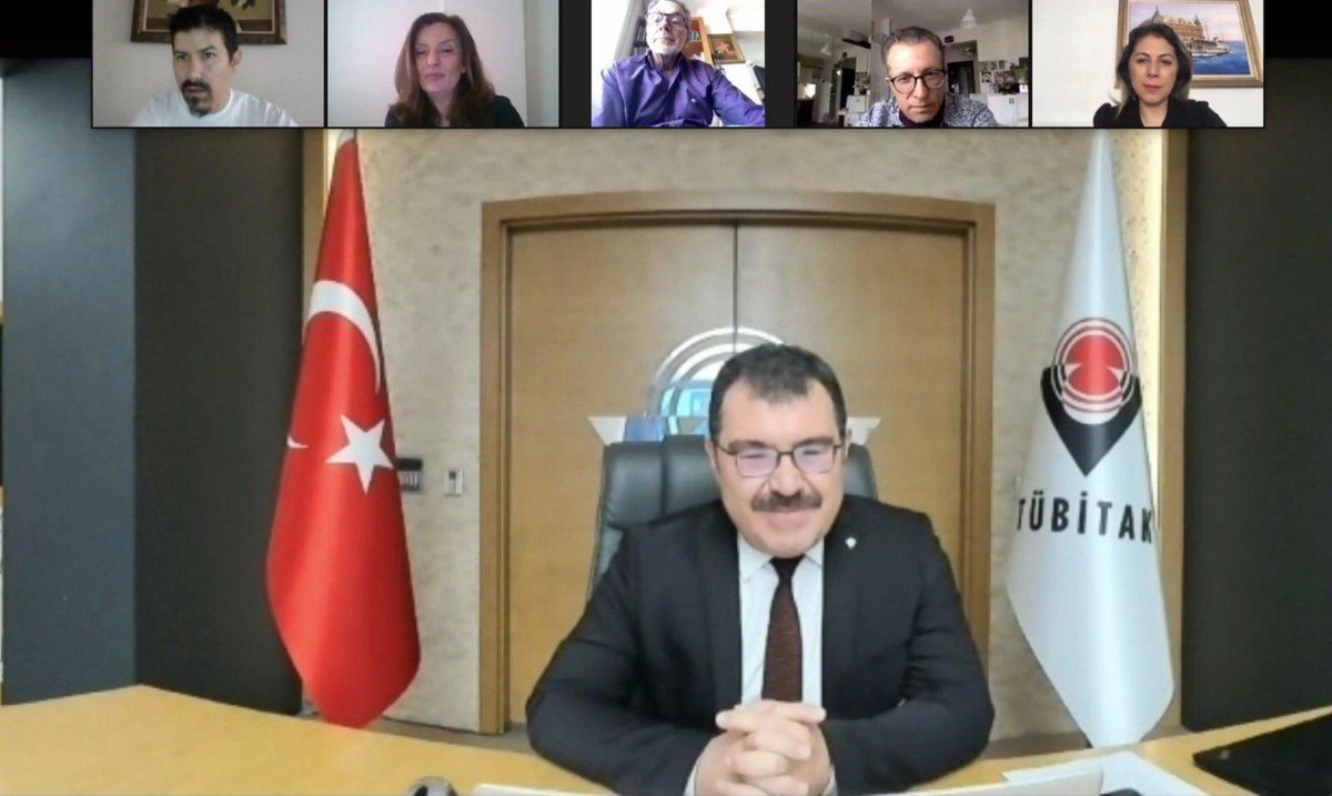 BKBANDIRMA's tweet photo. TÜBİTAK Başkanı Prof.Dr.Hasan Mandal Eskişehir FenTek öğrencilerimizle ve yöneticilerimizle bir araya geldiği görüşmede TÜBİTAK’ın gelecek projelerini, pandemi sürecindeki rolünü paylaştı ve öğrencilerimizin projelerini dinleyerek sorularını yanıtladı. #gelecekFenTek #HasanMandal https://t.co/O08UrBqU3S