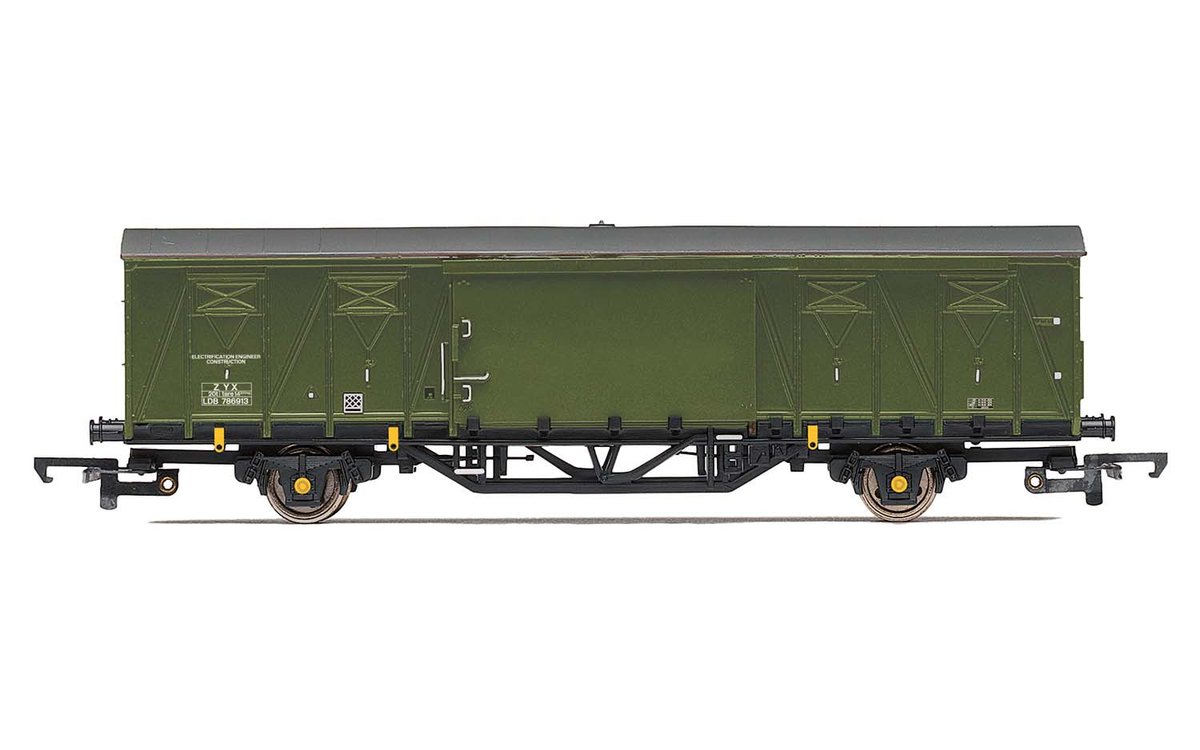 hornby's tweet photo. Instead of doing a #thowbackthursday today we're doing a #forwardthursday instead to give you a glimpse of a few products due to arrive later this month and they all seems to be very yellow! There is lots more set to arrive in May too so be sure to keep a look out. https://t.co/XLzS9rQjiQ