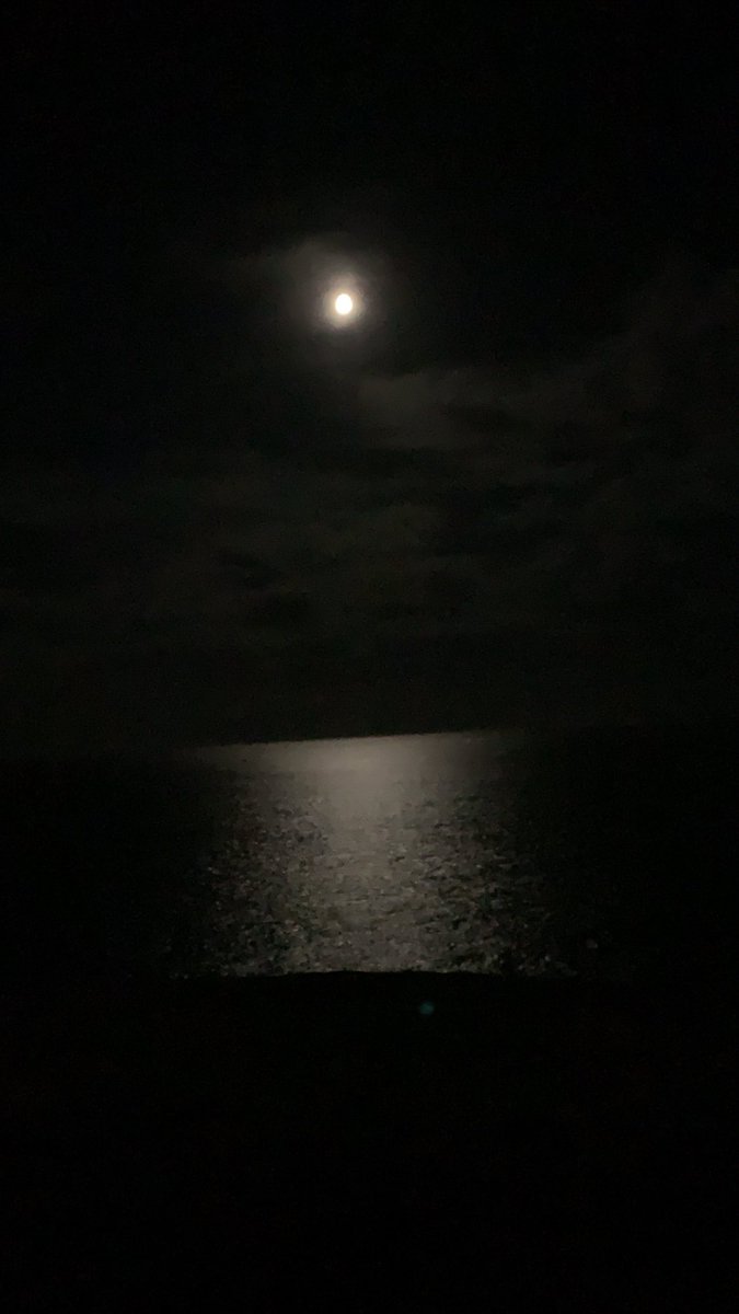 rafaelab____'s tweet photo. Deusa que liberta, resgata, acolhe... intensamente! Sou grata pelo sentimento de pertencimento. 💙 https://t.co/E275VPDwRD