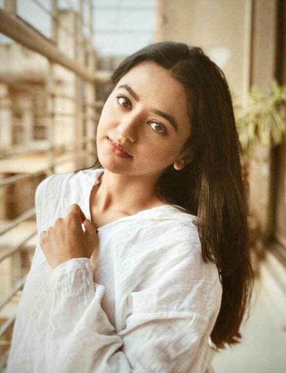 HellyTurkey's tweet photo. my angel is in whites🤍☁
@OfficialHelly7
#HellyShah #Helly #HellyTurkey
#Aashi #Niti #Beyaz #Candy #Devanshi #Saroon #Kainat #Saltanat #princess #Queen #Modern #Natural #white #SufiyanaPyaarMera #SPM #HS #IshqMeinMarjawan2  #KhushiyonKiiGullakAashi #BıçakSırtı #Swaragini #Swara https://t.co/kwWVzDbhbP