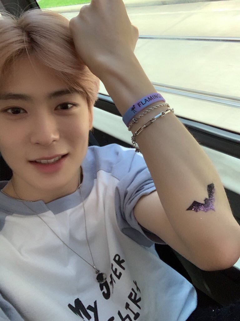 พี่ของขวัญ                                พี่ของเล่น