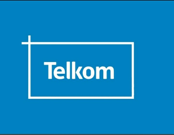 Its_Khaya_'s tweet photo. Let's settle this battle 
Like for Telkom 
RT for Rain https://t.co/UwHWdcSikf