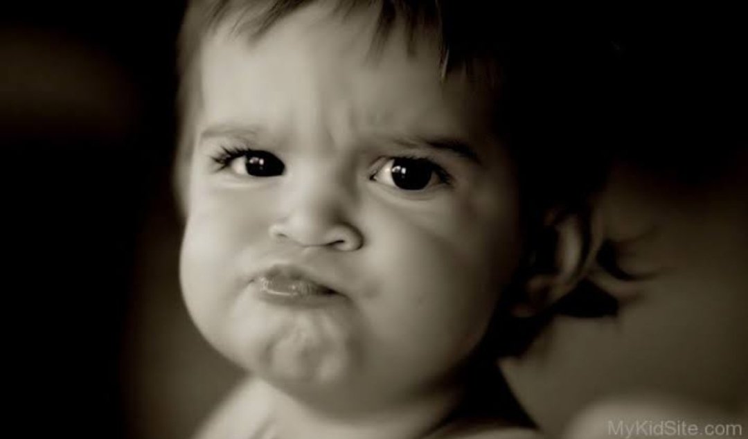 hifza____'s tweet photo. Mra bae itni khush ha jsa pta ni millionaire ban gaya ha yani thk ha khush hu hma jalai ja rha ha 😪😪
Khta ha ab pub g ka dor chln ga ab koi prhna ka na kaha mjha 🤧🤧🤧🤧😬
Oy uni walo Allah bhala kara tmhara hma bhi maff kr do 
#onlineclasses https://t.co/G8UgFjaGkF