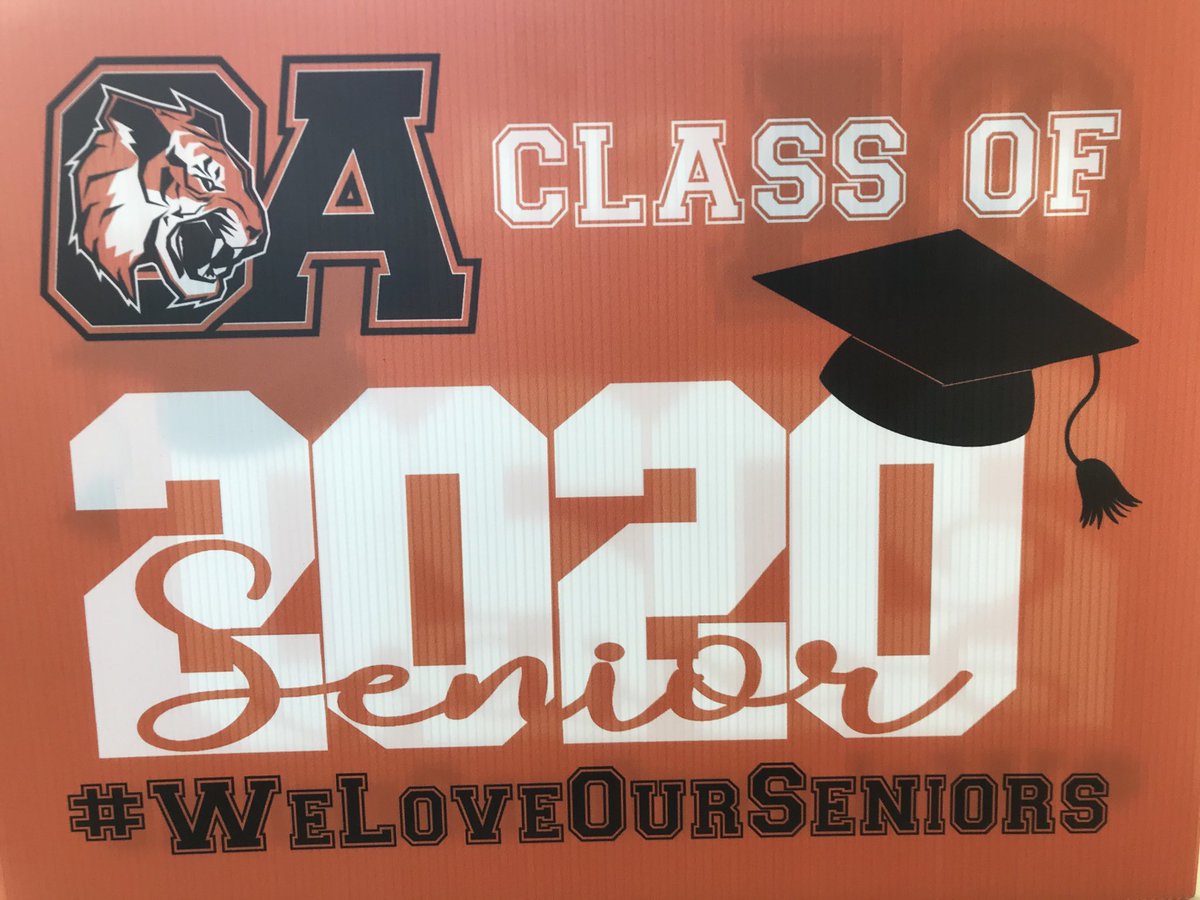 OAHSTigers's tweet photo. OA Class of 2020 #WeLoveOurSeniors signs are in route to your homes today.  Thank you OA Faculty and Staff for volunteering. https://t.co/fgujQo5PWI