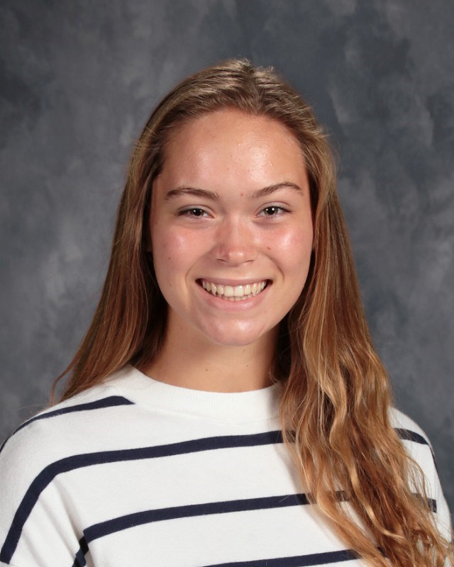 ReitzMemorial's tweet photo. We would like to recognize senior tennis player, Elayna Z. She will head to Louisiana State University. Elayna is a member of Bethlehem United Church of Christ. #WeAreReitzMemorial #Tennis #FightLikeATiger https://t.co/aQryVjETP2