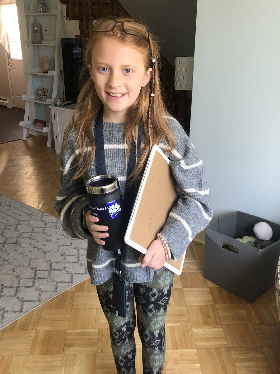 4_Rebs's tweet photo. @mrsdibi20 reporting to school today!  #greatestschoolonearth #sabold #prideinallthings #finallyaredheadedteacher https://t.co/852fO5Oh4G