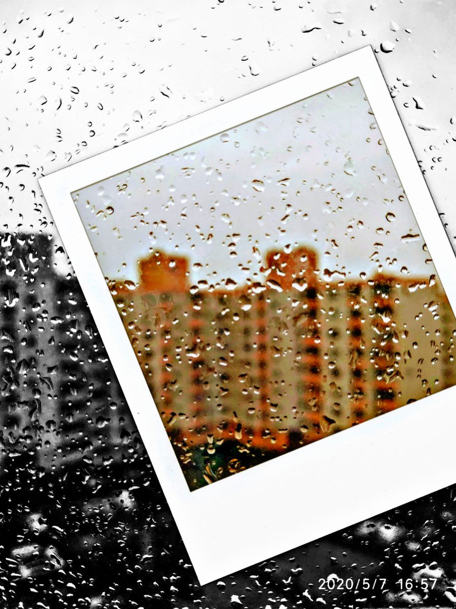 prosto_devohka's tweet photo. Дождь ...🌈☔ https://t.co/fjKY0gosNs
