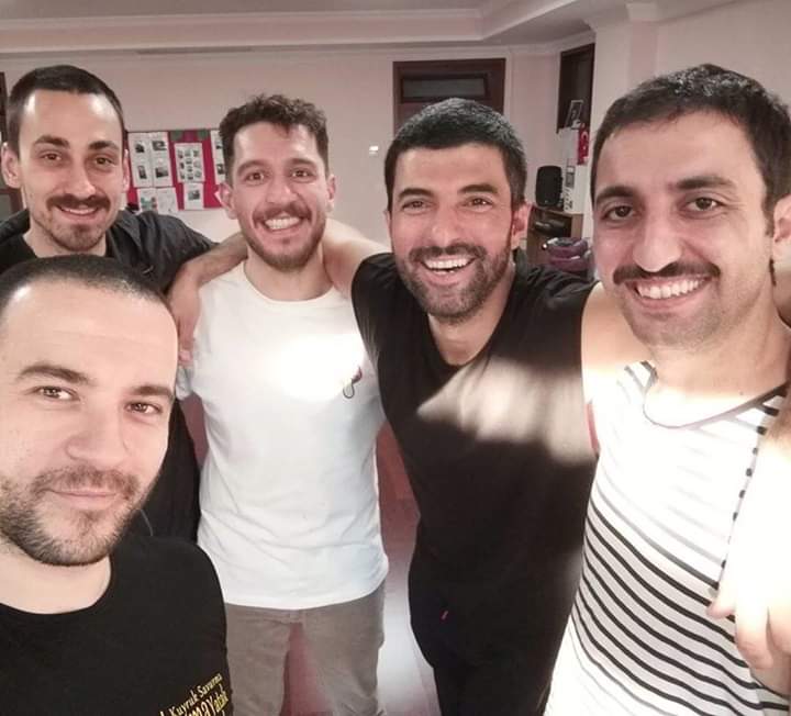 pnarakyrk's tweet photo. #EnginAkyürek #sefirinkızı #Set #backstage #O3Medya #NGMedia #EmreKabakuşak #STARTV #SANCAREFEOĞLU #NarSan #sancarEfe #NeslihanAtagül #ENGINcilerr https://t.co/68pcRqjEk9