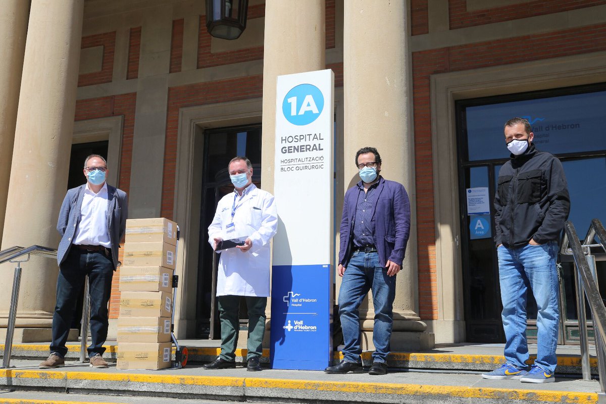 ¡Ya hemos entregado las tablets! 📲Hoy se ha realizado la donación de más de 200 #tablets al Hospital Universitario <a href="/vallhebron/">Vall d'Hebron</a> para facilitar comunicación de pacientes y familiares. Gracias a la campaña realizada junto a <a href="/MWCapital/">Mobile World Capital Barcelona</a>. ¡Muy agradecidos por vuestra colaboración!