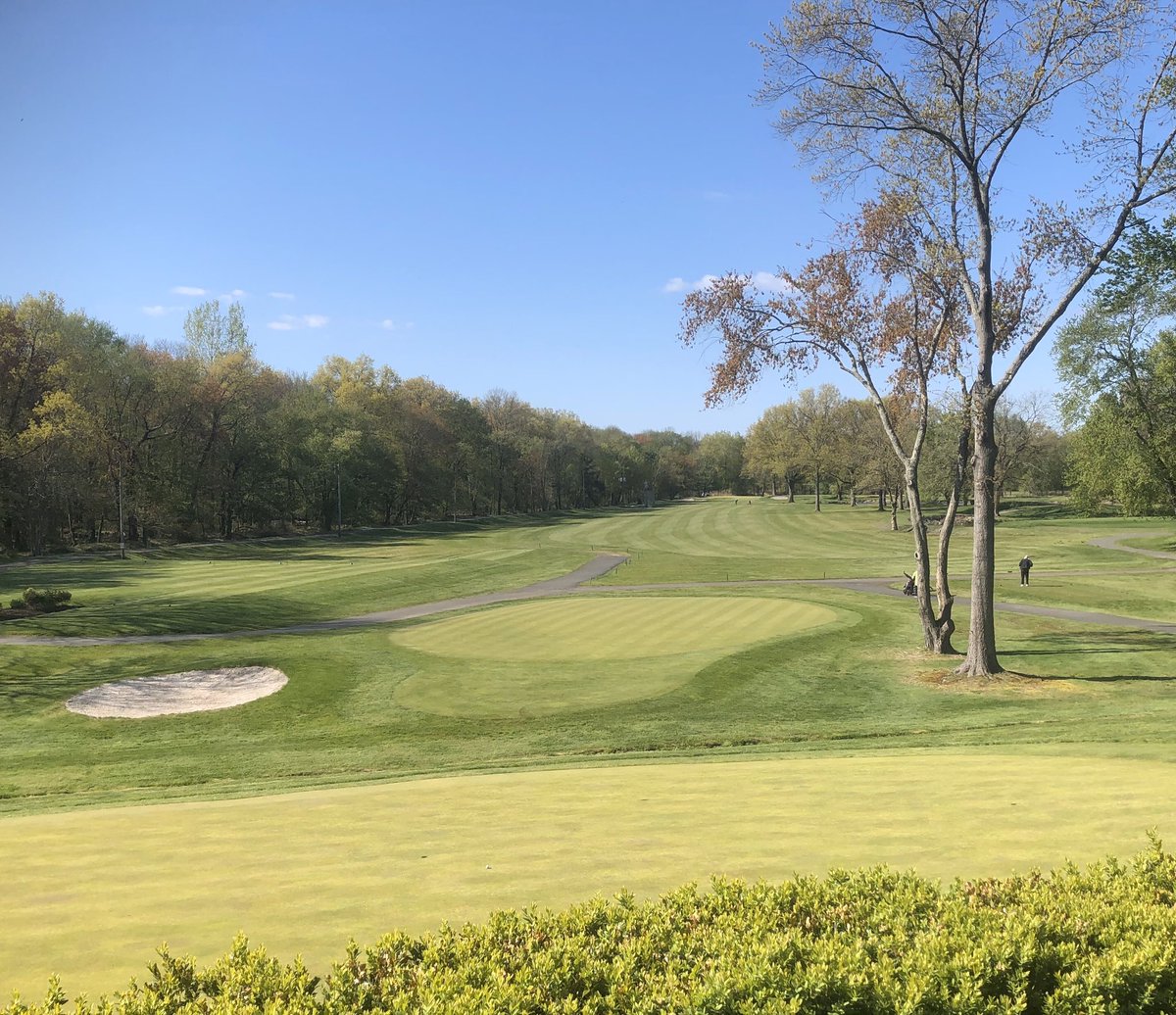PackanackGolf's tweet photo. Beautiful day for golf at Packanack Golf Club.  Memberships available!!  #packanackgolfclub #golf https://t.co/MuSDhMWVDw