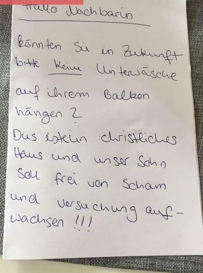 valabg's tweet photo. Aus Reaktanzgründen Dildos usw. aufhängen? (Allenfalls vor dem Aufhängen einkaufen. Falls noch nicht vorhanden.) https://t.co/4BTyv8A3Mt