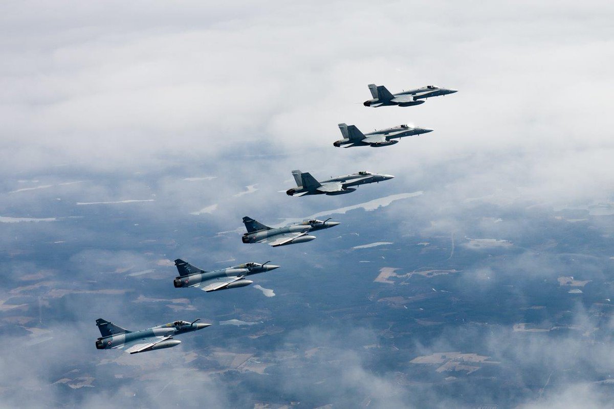 EtatMajorFR's tweet photo. [#eAP] Les chasseurs 🇫🇷 de l’@Armee_de_lair, actuellement déployés en Estonie dans le cadre de la mission eAP, ont réalisé leur premier exercice multinational le 6 /05, aux côtés de leurs homologues 🇫🇮 et 🇸🇪. Retour sur cet exercice. https://t.co/Hw0rPJBzxG https://t.co/sV3BdFwLxl