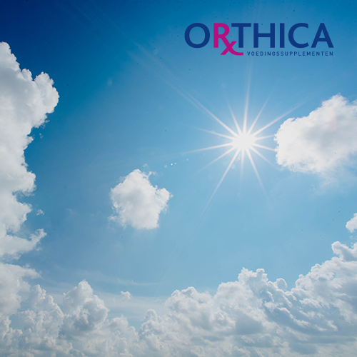 Orthica's tweet photo. We kunnen deze dagen op veel plekken weer even heerlijk ‘opladen’ in de Nederlandse zon. Voldoende zonlicht is belangrijk voor de aanmaak van vitamine D in de huid. Wist jij dat vitamine D niet alleen goed is ter ondersteuning van de weerstand, maar ook voor de botgezondheid? https://t.co/U6fcVkJF0J