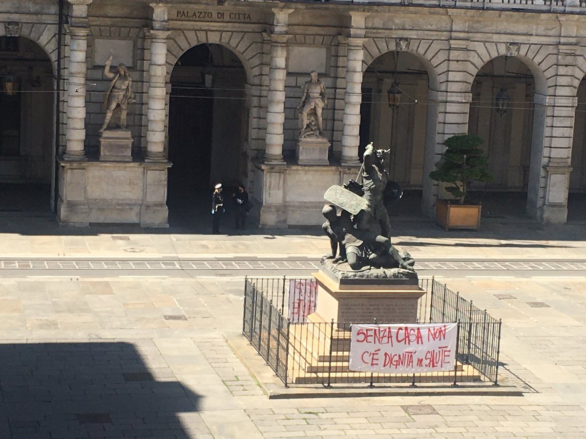 gm2666's tweet photo. Premessa. Questo thread testimonia una vicenda grave in termini umanitari e sanitari e intende soltanto invocare l’assunzione di responsabilità da parte del Comune di #Torino, nelle persone della sindaca @c_appendino e dell’assessora al welfare Sonia Schellino #Covid_19 1/9 https://t.co/rOLfQzxzao
