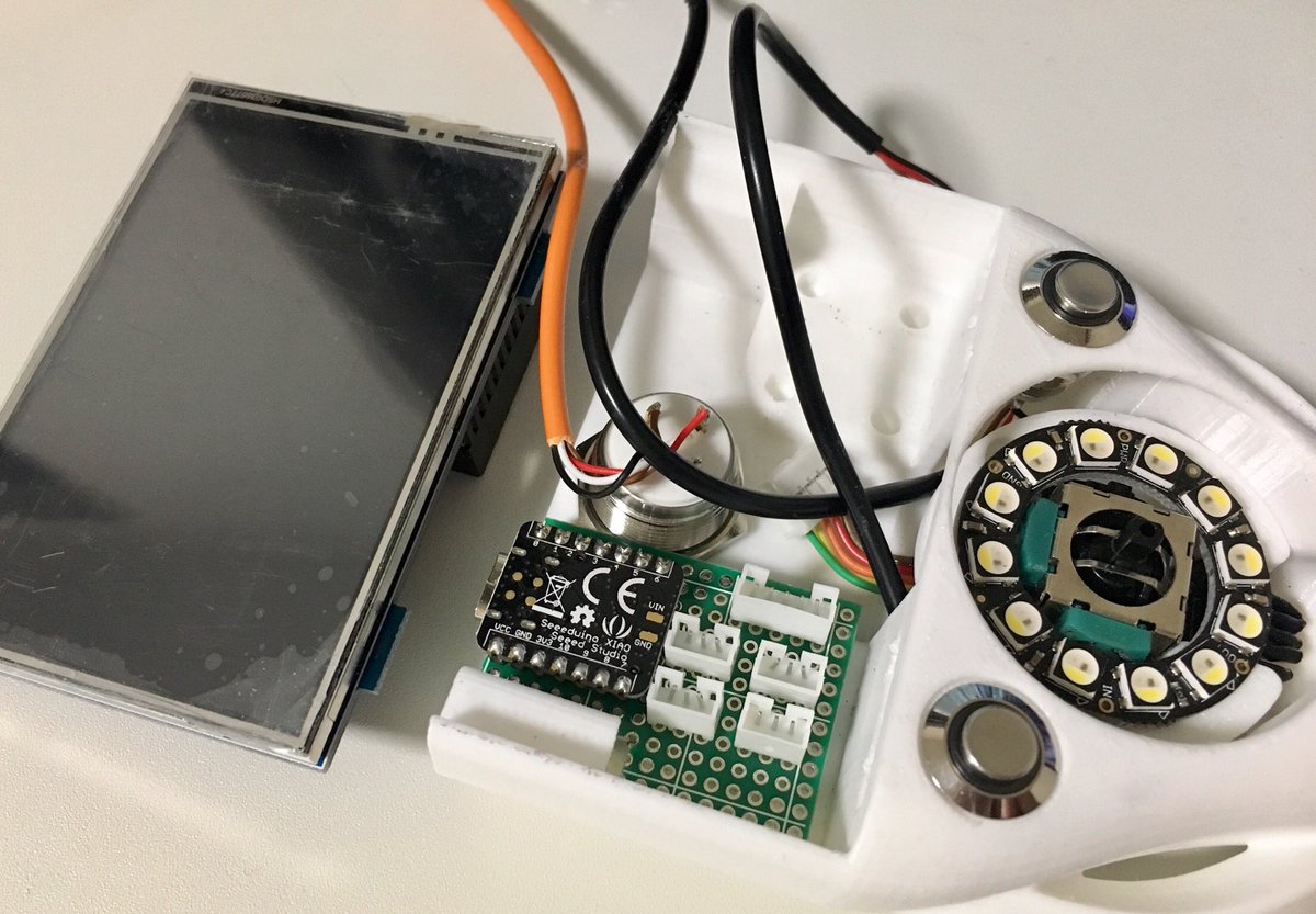 CH1H160's tweet image. 面白いもの作るよー
#seeeduino