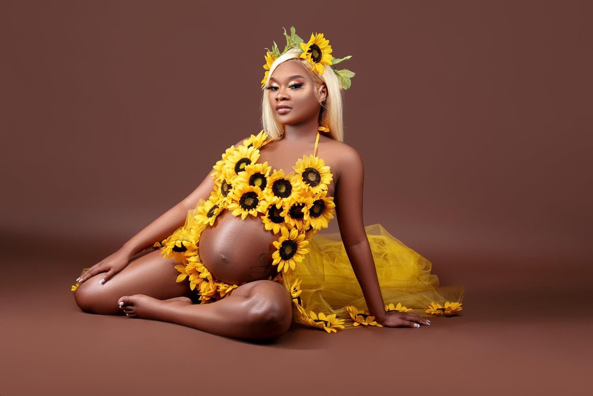 Dash_Tv's tweet photo. You not even here yet &amp; I love you already baby girl 💛 since The day I found out That I’m about to be A Father its like it’s been nothing but joy ! 😅 we promise to be the best parents we can be and more ❤️❤️ #YouAlmostHereGirlLoveYou 📸 https://t.co/LyoND4ErQy