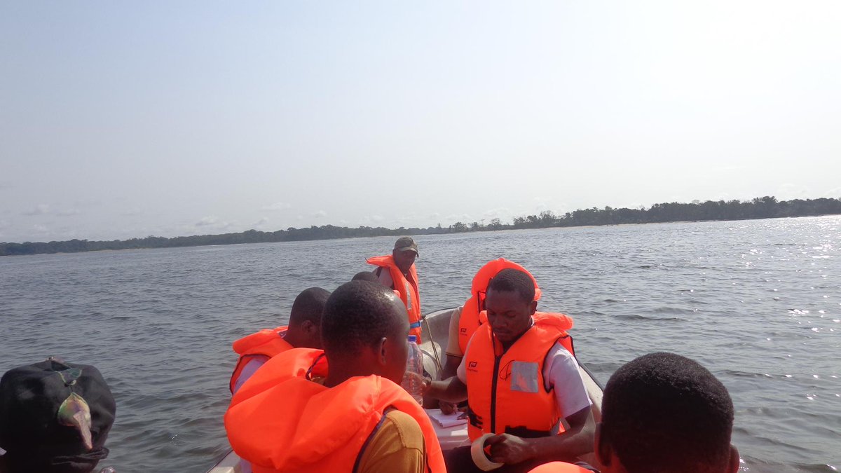 WAbouga's tweet photo. During the next 3 years we will carried a research project in the Nyong estuary river (Cameroon South Atlantic Coast). We aim to understand the functioning as well as the future of this relevant ecosystem using observation data and NPZD model
@WAbouga PhD candidate, EDSFA-Douala https://t.co/aGHZCeN3OD