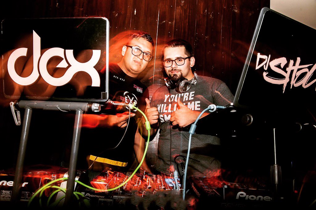 djdexradio's tweet photo. #tbt con el compa @djshockchicago. oh how I miss @JoesRosemont #summer #rosemont #joeslive https://t.co/KIGhDT7dcP