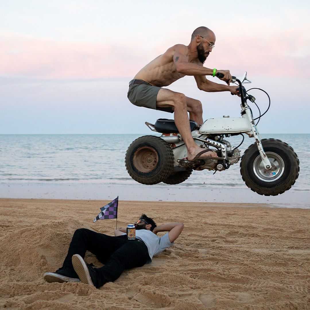 Biltwell's tweet photo. That one time, in San Felipe about a year ago... 🏖🌶🍺🔥🤪🏁 #eldiablorun2019 https://t.co/V8okksdZd5