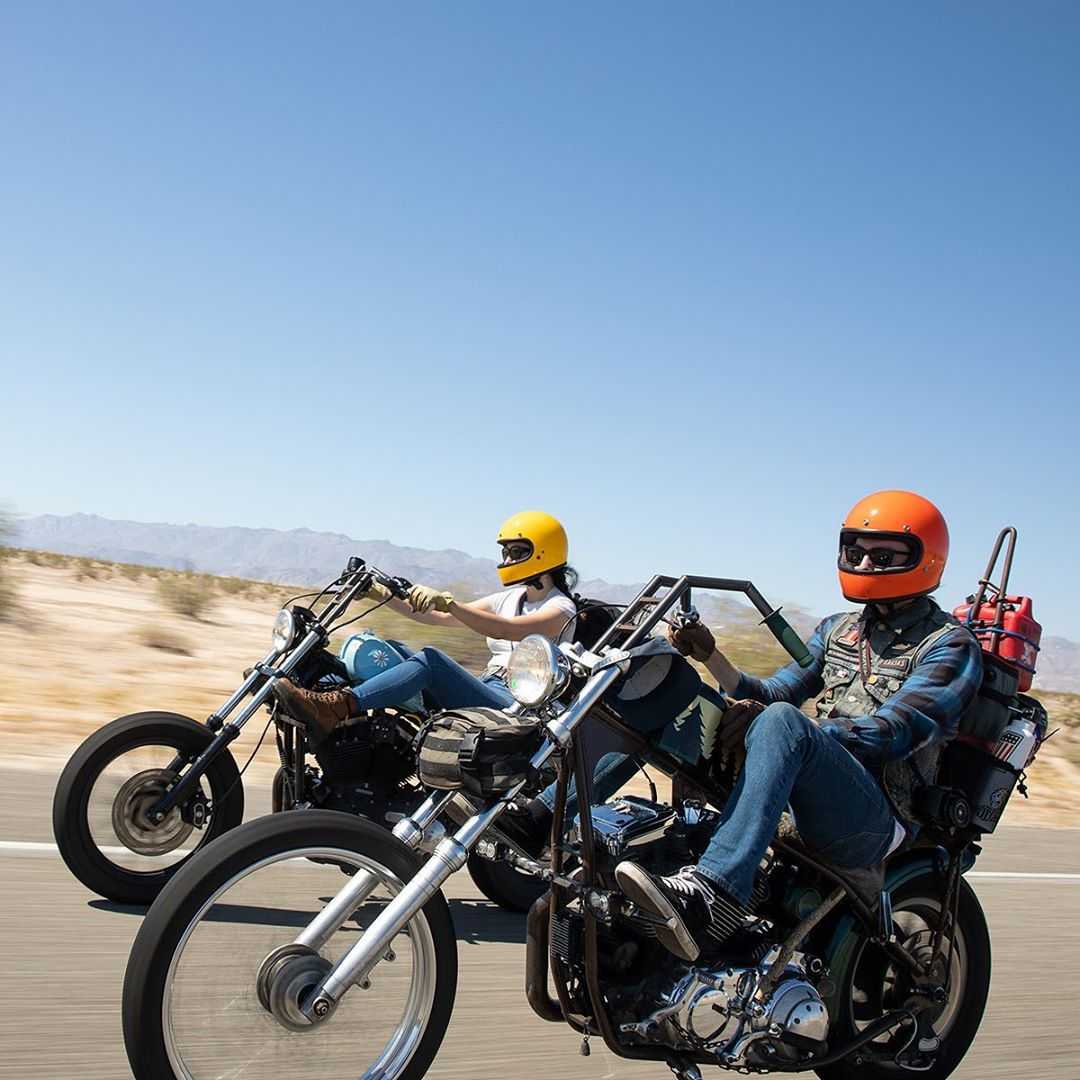 Biltwell's tweet photo. That one time, in San Felipe about a year ago... 🏖🌶🍺🔥🤪🏁 #eldiablorun2019 https://t.co/V8okksdZd5