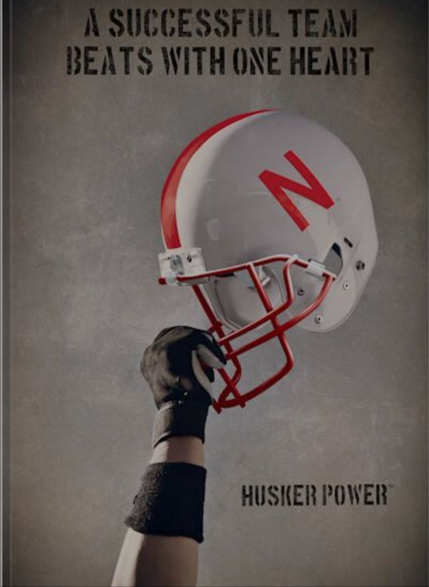 KChuzkr's tweet photo. @derekwilkinss @Huskerf32683497 @Hayesfawcett3 @GregBiggins @SMCHS_Football #Bigredpower Family 🔴🌽🏈☠ https://t.co/jclzbdnTx5