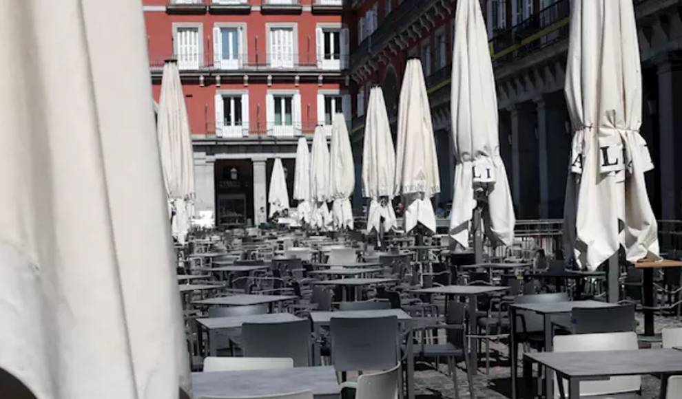 Esta mañana me he reunido con la presidenta @mariajobygastro y miembros de la junta directiva de @Apehva para conocer las propuestas de la hostelería de Valladolid y mostrarles mi apoyo en estos difíciles momentos