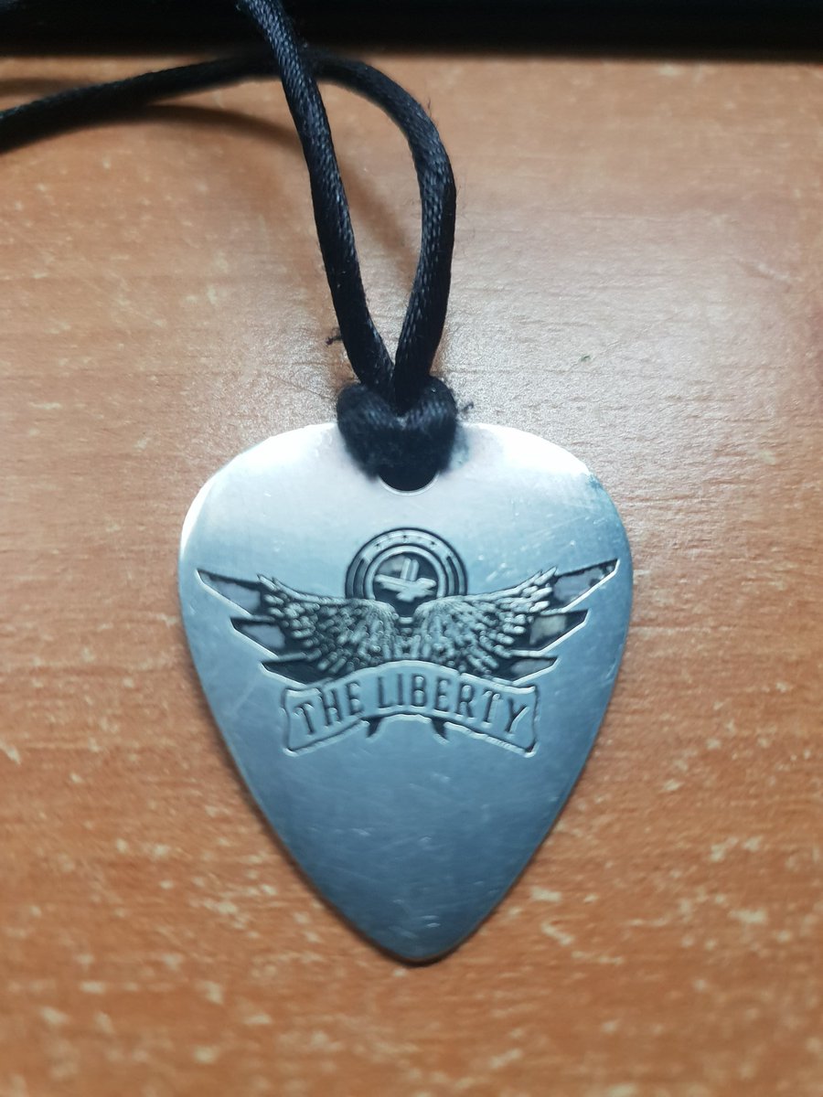 ギターと孤独と𝔪𝔬𝔬𝔫𝔯𝔲𝔫𝔫𝔢𝔯 tweet media