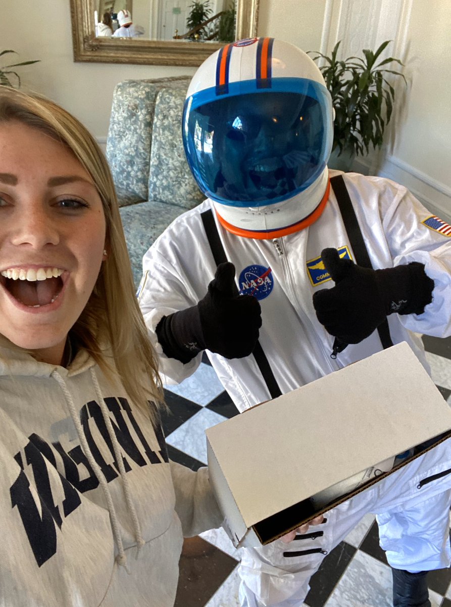 A hand delivered surprise from the Discovery Explorer himself?! How lucky am I?! Thank you so much <a href="/DiscoveryESPTA/">Discovery PTA</a> for this sweet quarantine surprise! ❤️🤍