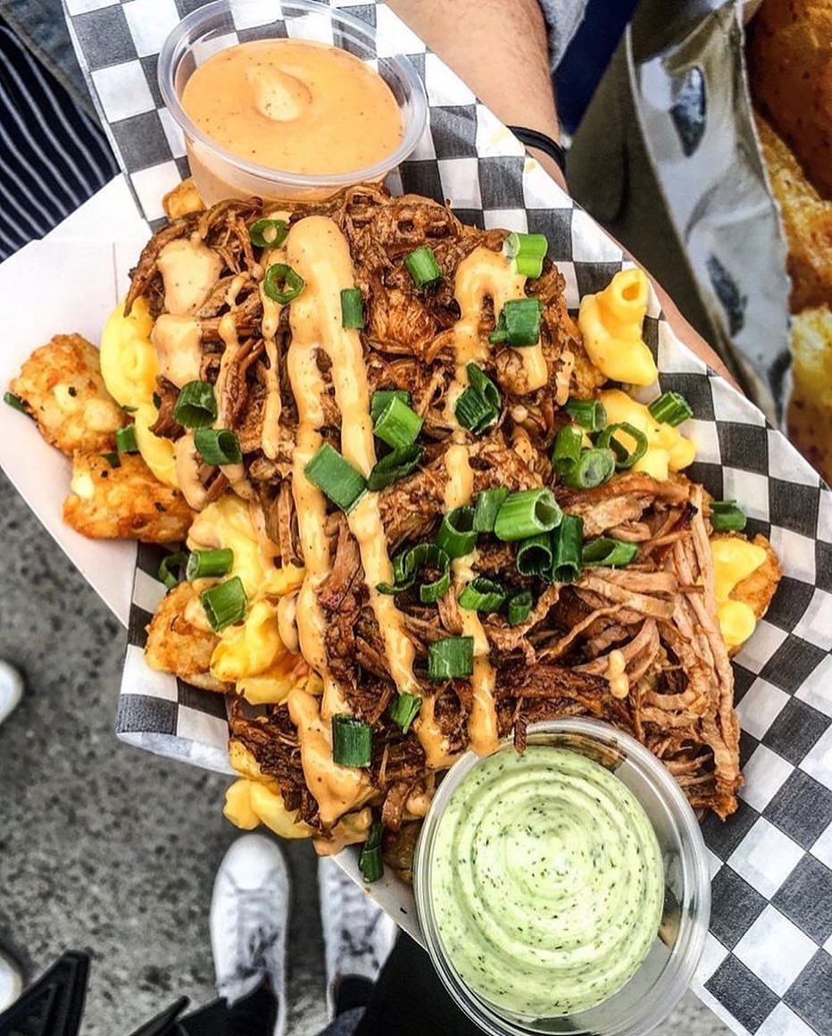 SudburyPoutine's tweet image. 🤤🤤
#sudburypoutinefest #sudbury #poutine #foodie #fries #gravy #cheesecurds #sudburyeatz #savoursudbury #sudburytourism #downtownsudbury #sudburyevents #sudburyeventscalendar