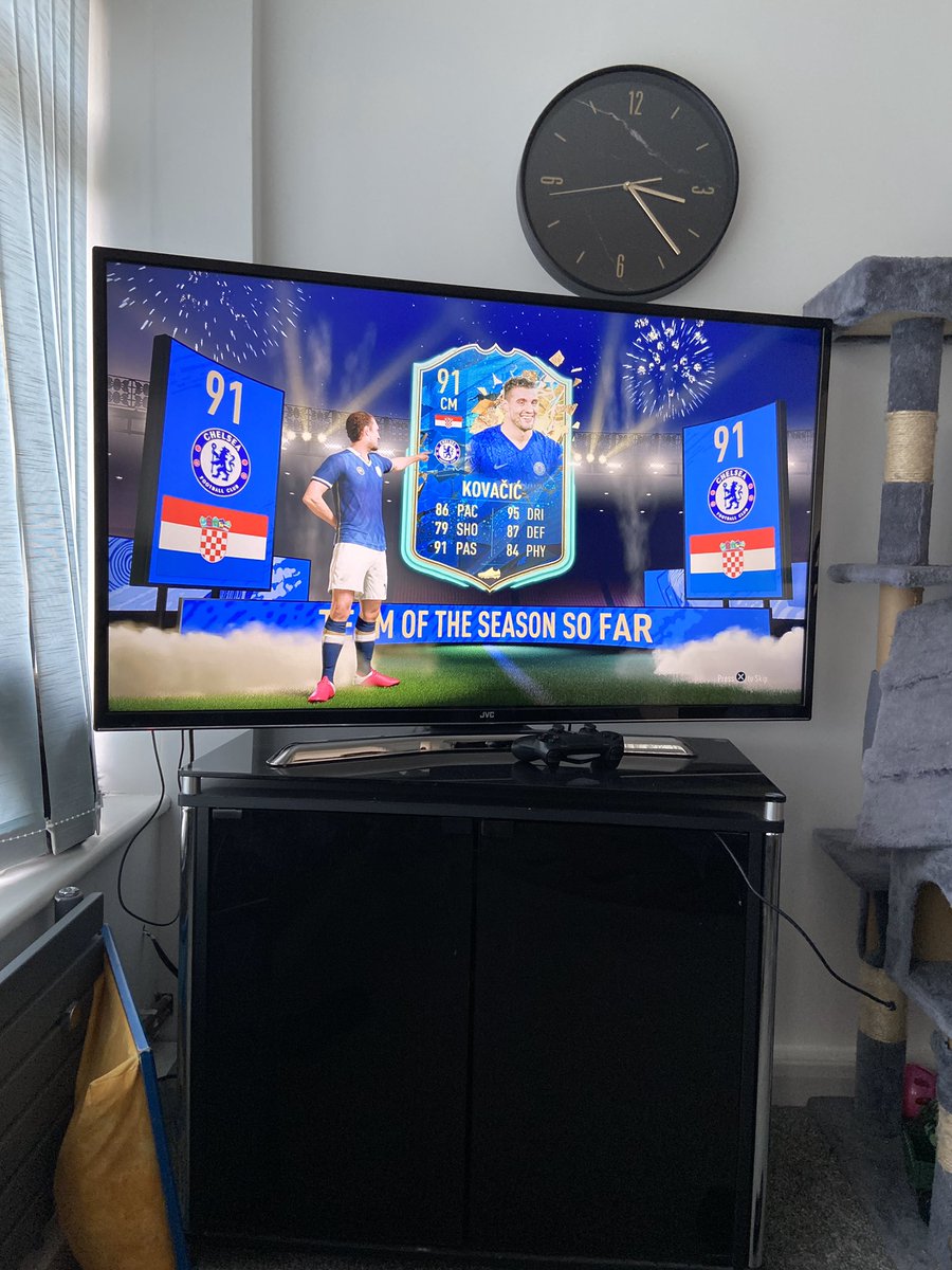 Youngnufc's tweet photo. @NepentheZ These 3 from about 12 of the new PL upgrade packs, insane luck https://t.co/NAmrLvmKnT