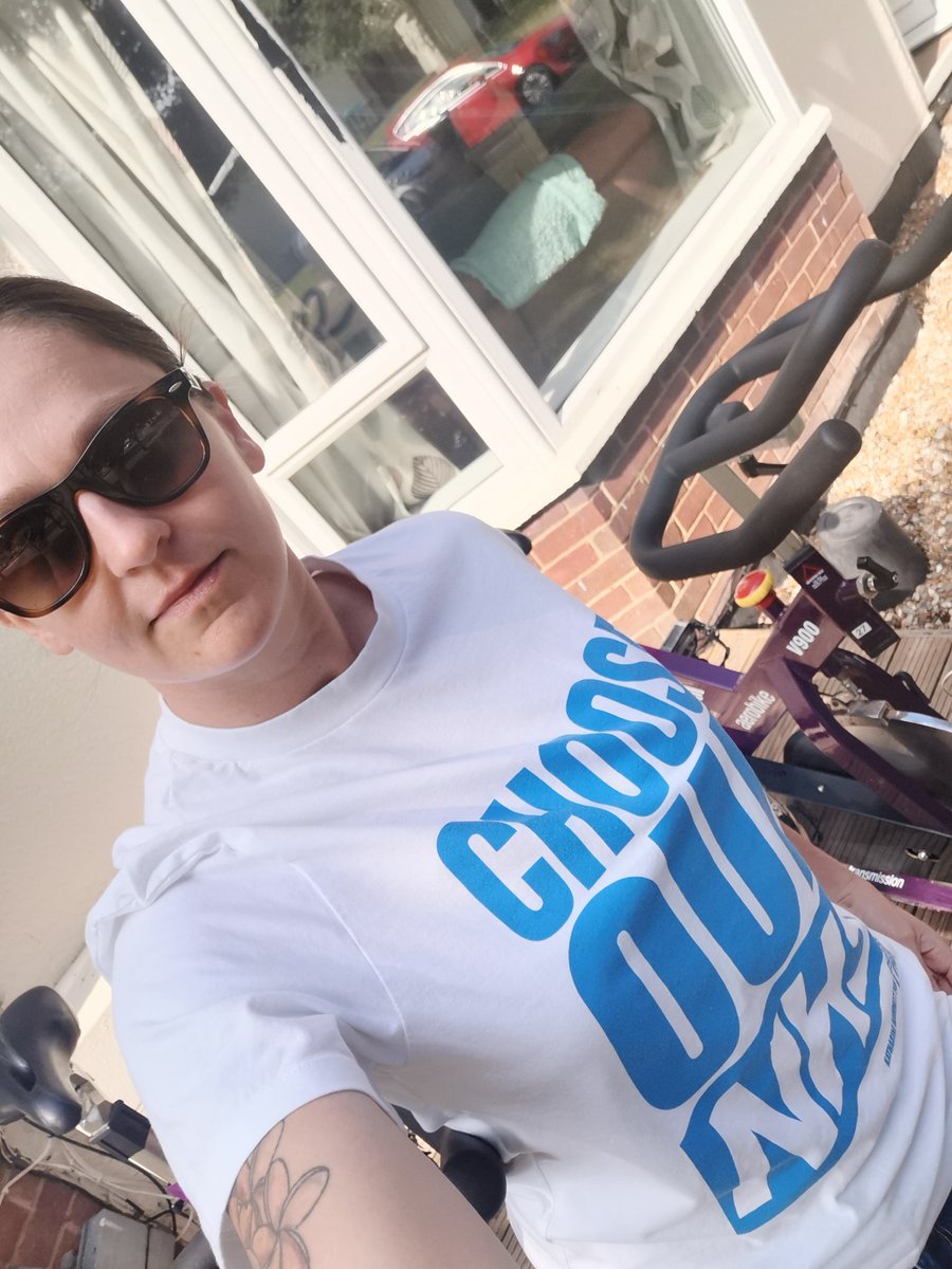 We are all ready to go, at 8pm we will complete the #clapforthenhs and that will signal the start of our 12hr spinathon. Good luck to Andy and Rebecca who are completing the challenge with us only a few hundred yards down the street.
justgiving.com/fundraising/sp…