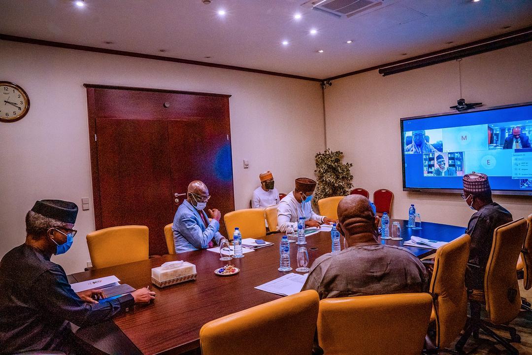 akandeoj's tweet photo. VP Osinbajo met today with the President's Power Sector Reform Working Group which he leads, including Kaduna Gov, Power &amp; Finance Ministers, CBN Gov &amp; Special Adviser on Infrastructure and others. The President's objective: significantly improve output in sector for our people. https://t.co/mDuvXTGBcg