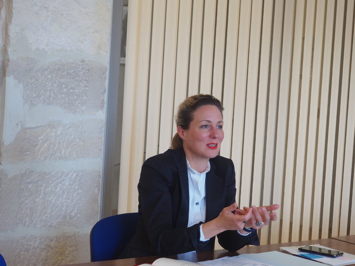 acpoitiers's tweet photo. [#VisiteVirtuelle] Avec enseignants &amp; équipes pédagogiques @DSDEN79 : tous les outils &amp; ressources mobilisés 
➡️pour garder les liens avec élèves et parents

✅pratique de l' #EvaluationPositive pour encourager, maintenir les élèves dans les #Apprentissages
#ContinuitePedagogique https://t.co/MefrWnN3DG