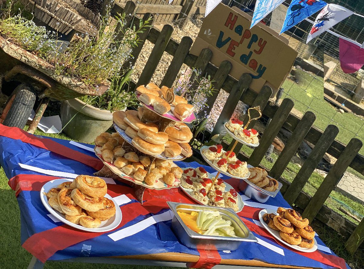 Nataliekerley's tweet photo. @GMB @benshephard @susannareid100 Sixpenny Nursery in Devizes, Wiltshire have enjoyed celebrating VE Day. Could you please share this on your show. https://t.co/yLUCAYduqs