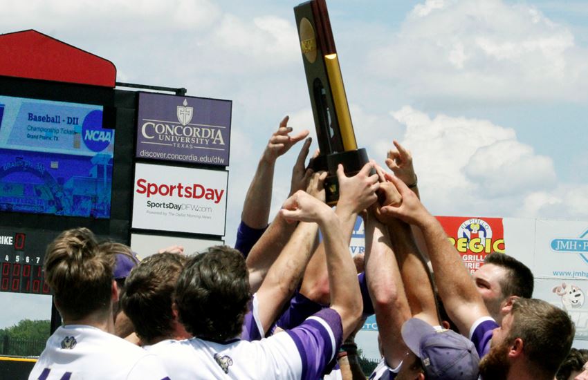 PSACsports's tweet photo. PSAC Followers, for this week's #TBT, we flip the calendar back to 2017 when @WCUAthletics won the @NCAADII Baseball National Title! The Golden Rams finished the year 44-11 and ended the season winners of 8 straight!
#PSACProud #PSACbsb https://t.co/isnBmWFvCa
