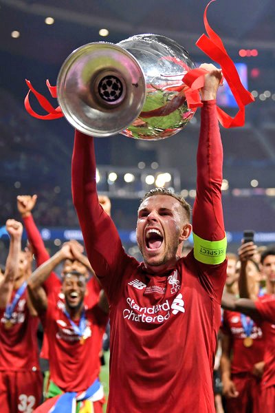 dinesjayabalan's tweet photo. Congratulations to @JHenderson for winning BBC Player of The Season. From being criticised for being chosen in starting XI to being monumental in Liverpool's CL winning &amp; winning PL this season. Whatta breakthrough. Well deserved . 👏👏👏

#CaptainMaverick
#YNWA 
#bbcfootball https://t.co/wG4nTG72gh