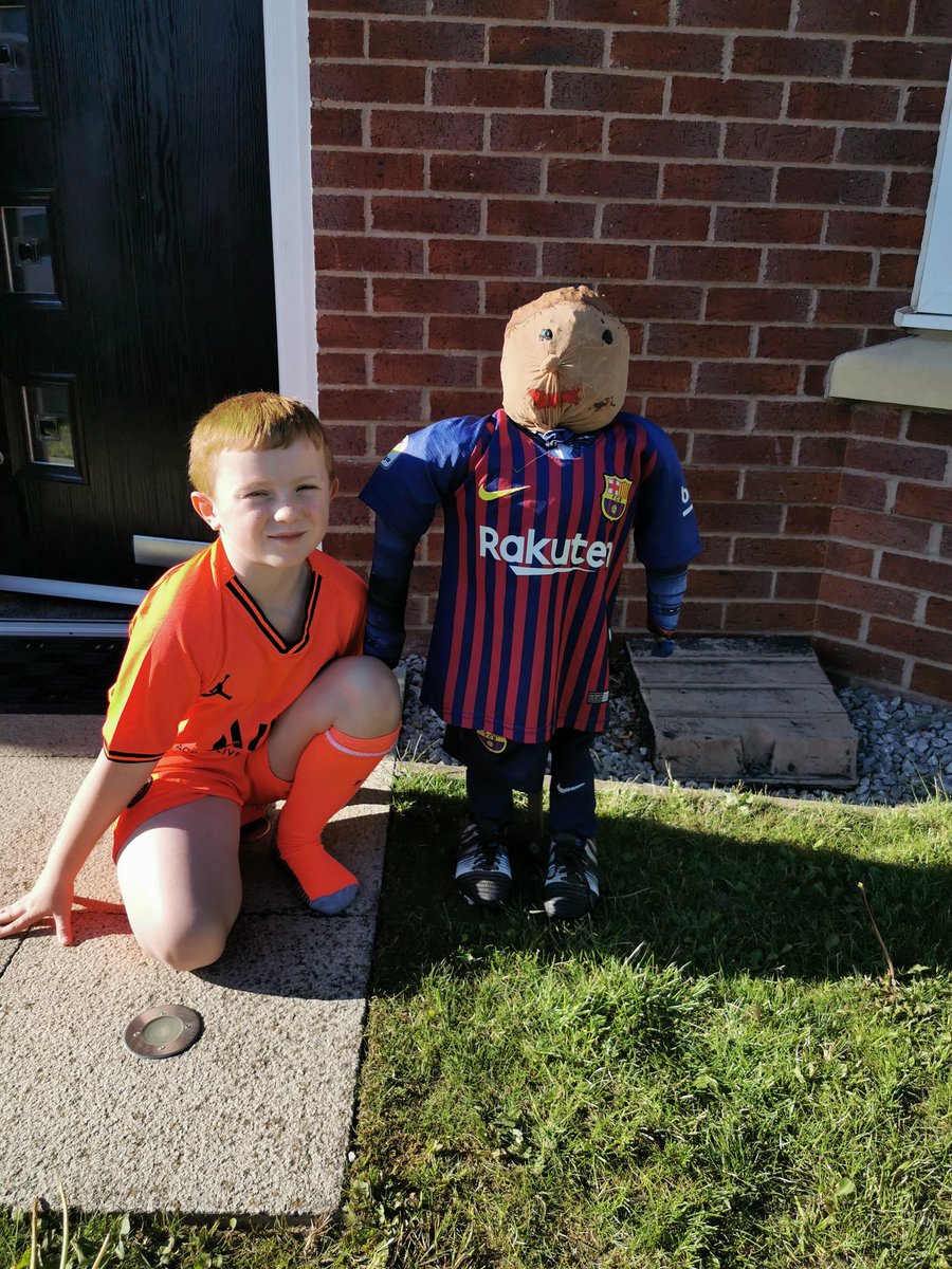 gem1109's tweet photo. @StMarysMrB @KGrangeStMarys @ExecHTStMarys A's entry to the scarecrow competition, any surprise that it's football related 😂⚽💙 https://t.co/B2JKcRF5JQ
