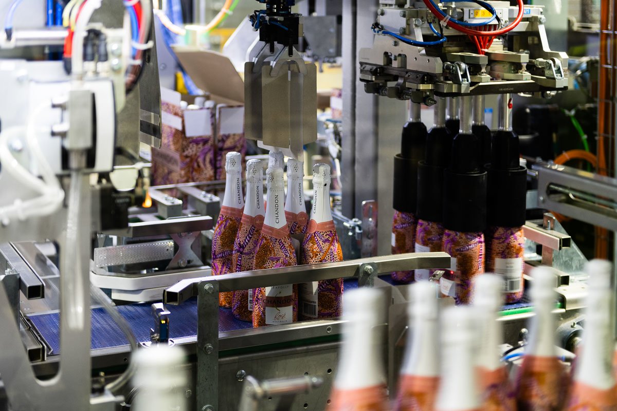 packagingworld's tweet photo. End-of-line Automation for Aussie Winery @LVMH https://t.co/gOsEyvNn2D https://t.co/5H7B8GLqiA