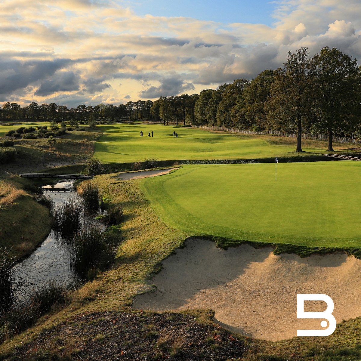 De grootste uitdaging van de afgelopen periode ligt achter ons. Onze baan is in perfecte conditie en we hebben alle ruimte om je vanaf maandag, op 1,5 meter afstand, met open armen te ontvangen. Welkom terug bij #BernardusGolf
Plan direct je flight op bernardusgolf.com/nl